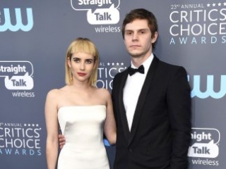 Emma Roberts & Evan Peters