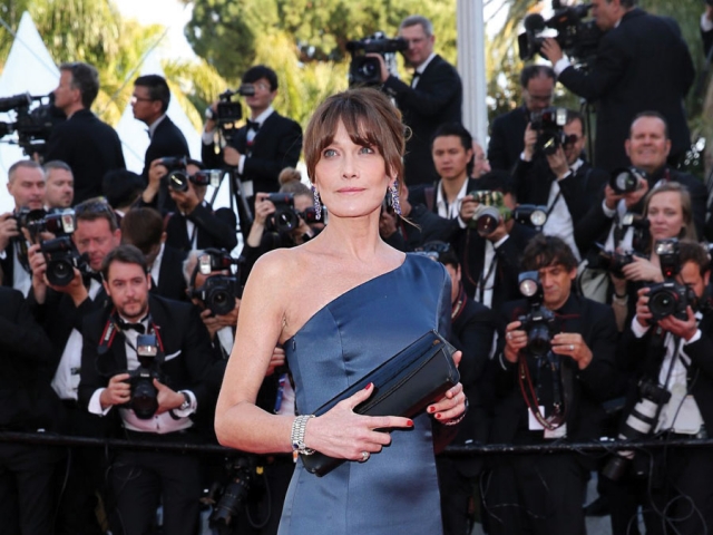 Carla Bruni in Celine at the Les Misérables screening