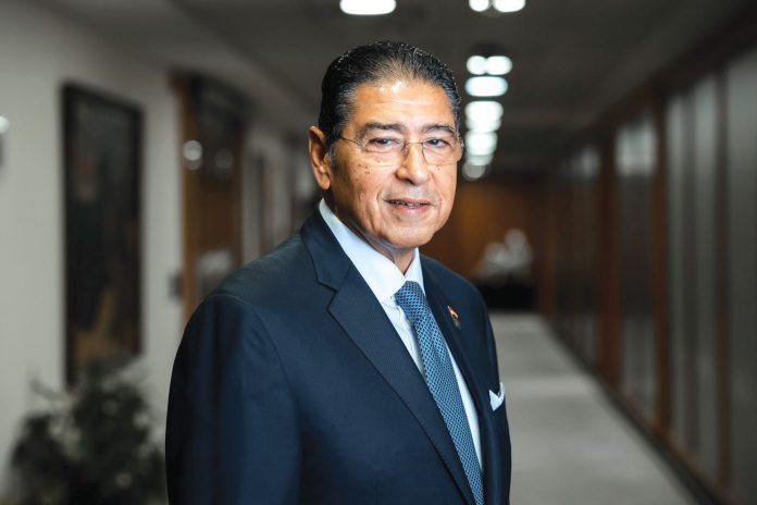 1- Hisham Ezz Al-Arab
